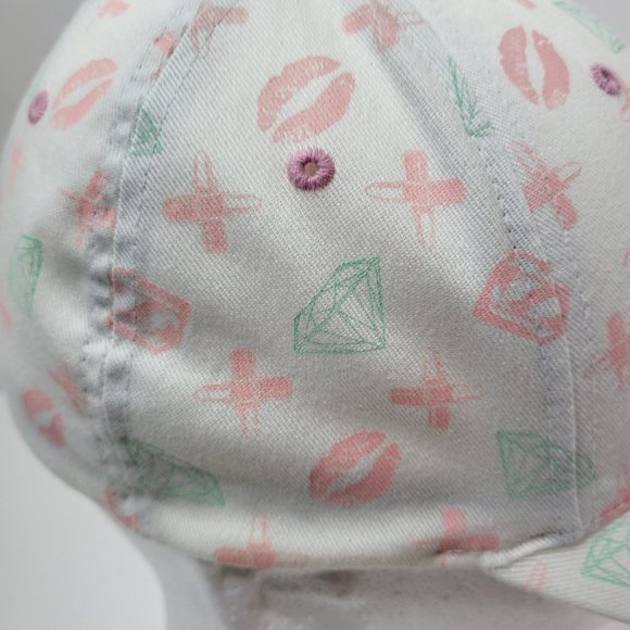 Jetpilot Cap: Cream - Lipstick Diamonds and Kisses‎ Pattern- Flexfit - OSFA Hat - Picture 6 of 14